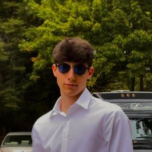 Meet your Posher, Wyatt